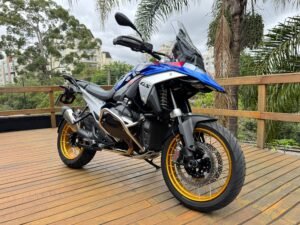 BMW-GS-1300-TROPHY-02